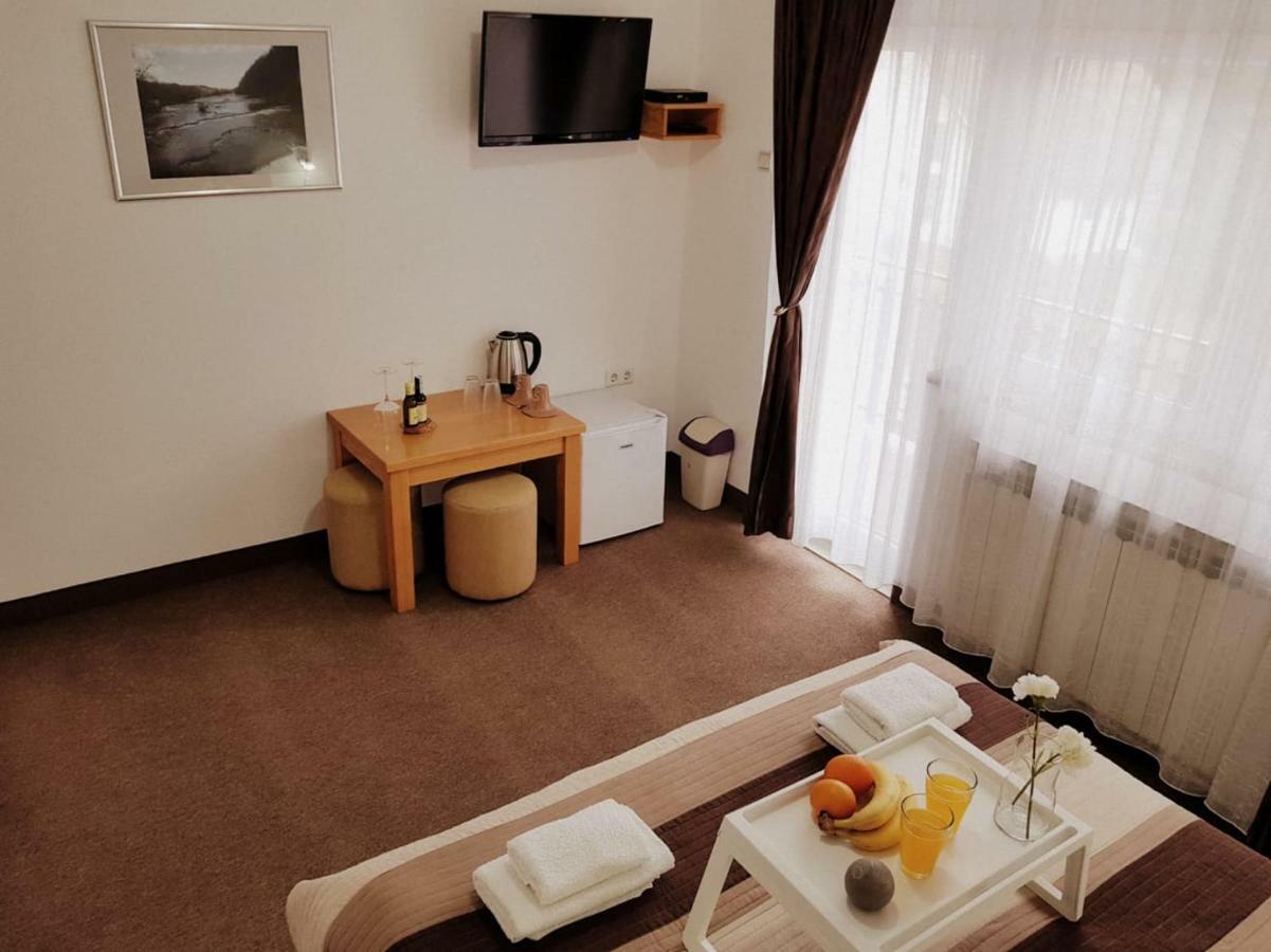 Guesthouse Kovacevic 코레니카 외부 사진
