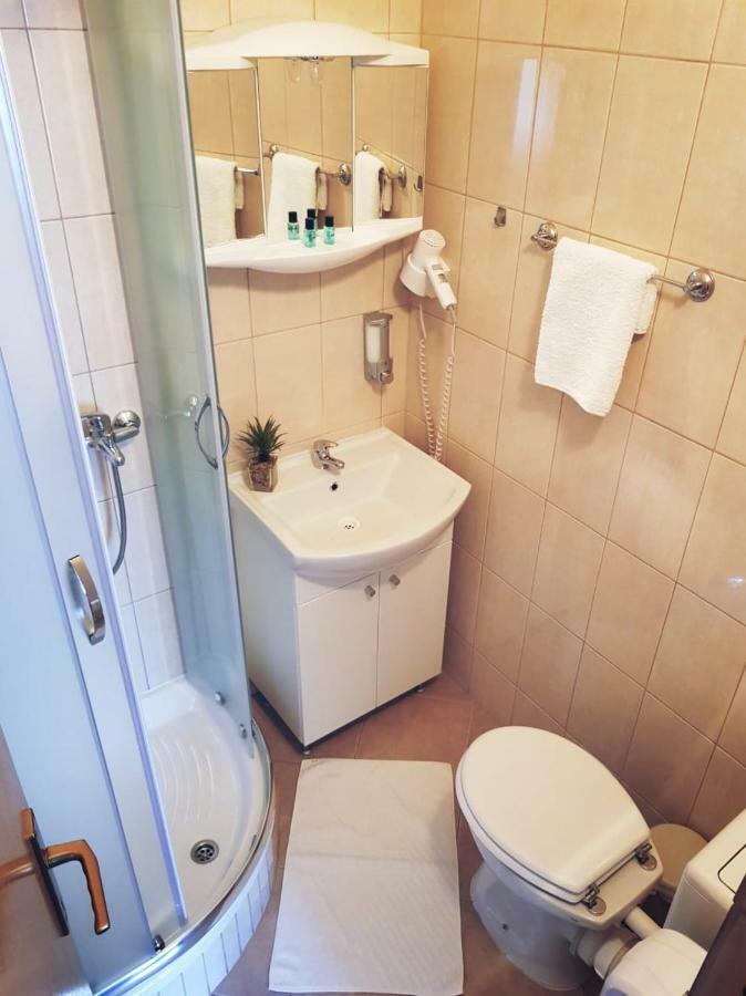 Guesthouse Kovacevic 코레니카 외부 사진