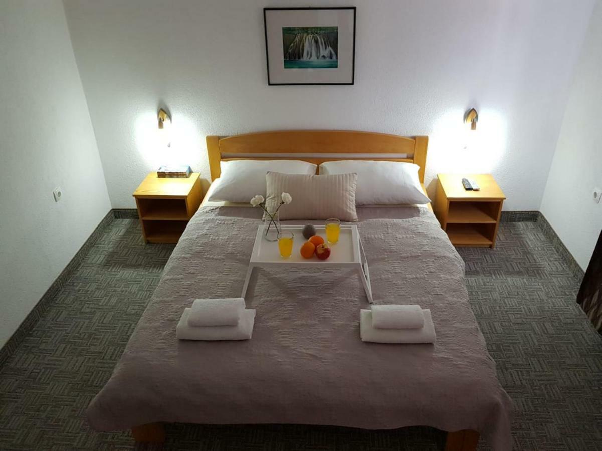Guesthouse Kovacevic 코레니카 외부 사진