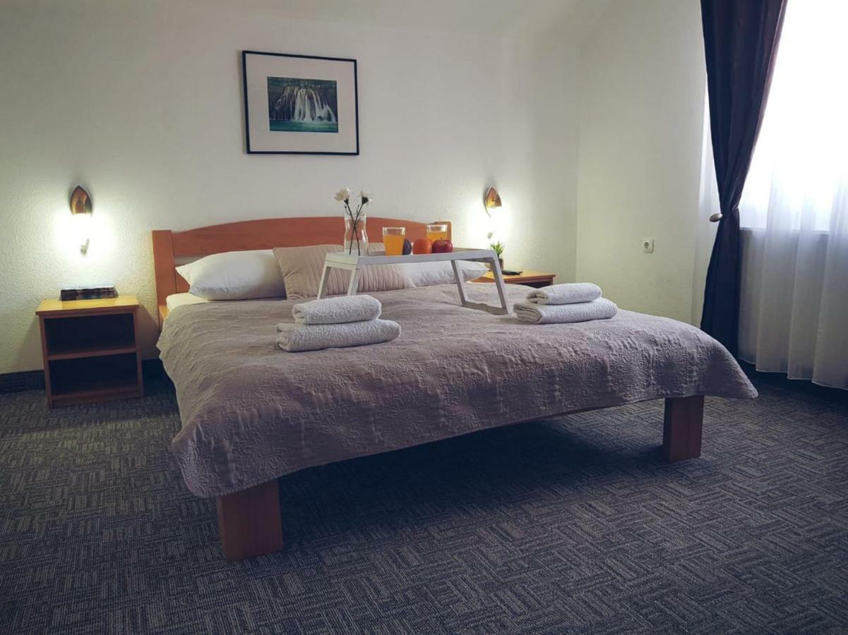 Guesthouse Kovacevic 코레니카 외부 사진
